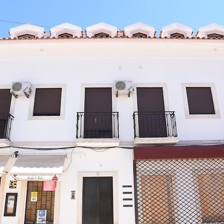 Flor Da Primavera - Residencial E Apartamentos Azambuja Εξωτερικό φωτογραφία