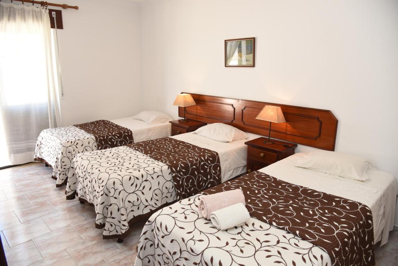 Flor Da Primavera - Residencial E Apartamentos Azambuja Εξωτερικό φωτογραφία