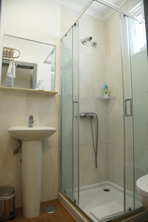 Flor Da Primavera - Residencial E Apartamentos Azambuja Εξωτερικό φωτογραφία