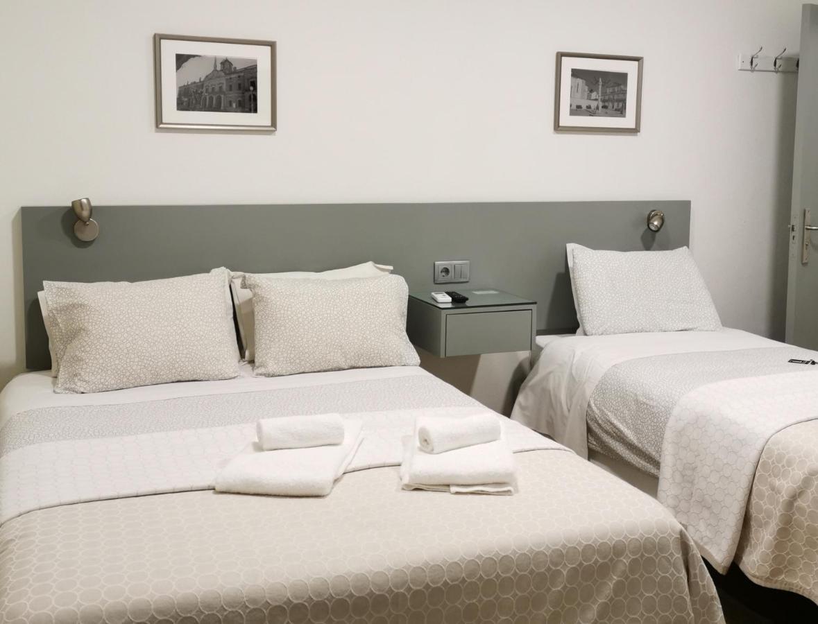 Flor Da Primavera - Residencial E Apartamentos Azambuja Εξωτερικό φωτογραφία